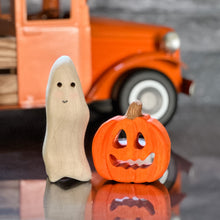 Load image into Gallery viewer, Ghostie